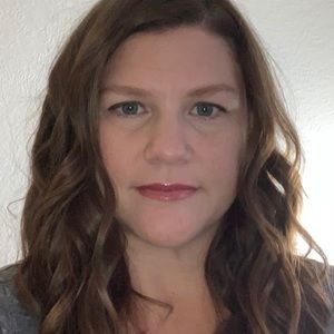 Hi, I’m Jess. Welcome to my shop.